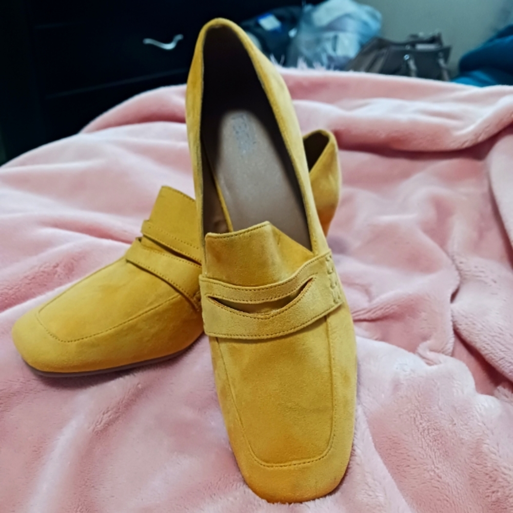 Womens shoes